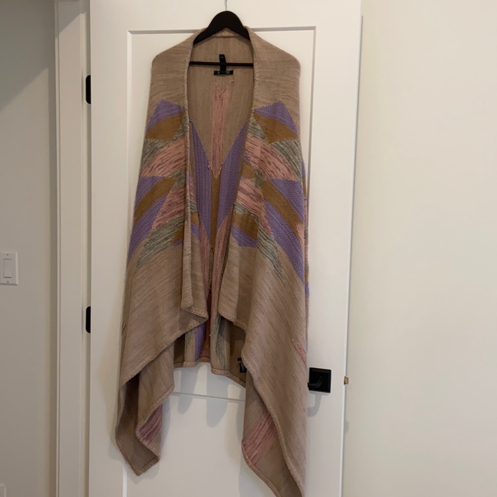 Lauren by RL, size L/XL beautiful sleeved asymmetric poncho. Awesome condition
